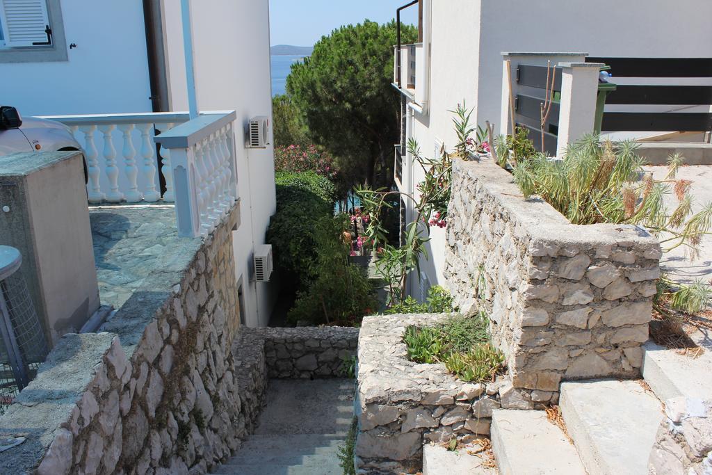 Apartments Vrgada 드라게 객실 사진